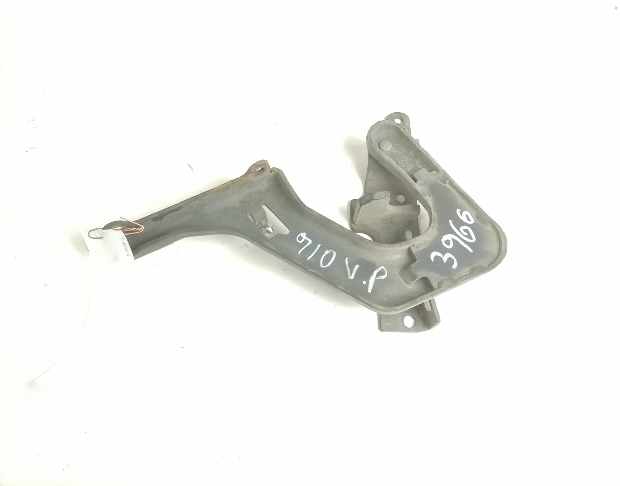 Volvo lower grille carrier hinge 84104142 - Grill for Truck: picture 3 Volvo lower grille carrier hinge 84104142 - Grill for Truck: picture 3
