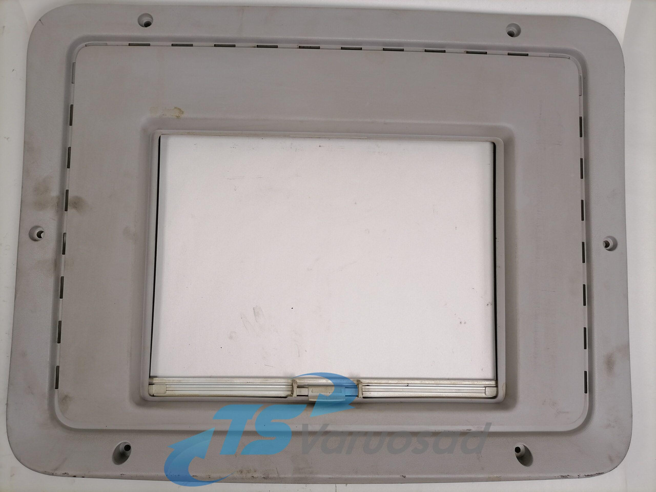 Volvo sunroof plastic cover 20379765 - Universal part for Truck: picture 1 Volvo sunroof plastic cover 20379765 - Universal part for Truck: picture 1