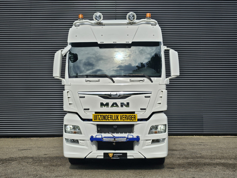 MAN TGX 33.560 6x4 / RETARDER / 464 dkm - Tractor unit: picture 2 MAN TGX 33.560 6x4 / RETARDER / 464 dkm - Tractor unit: picture 2