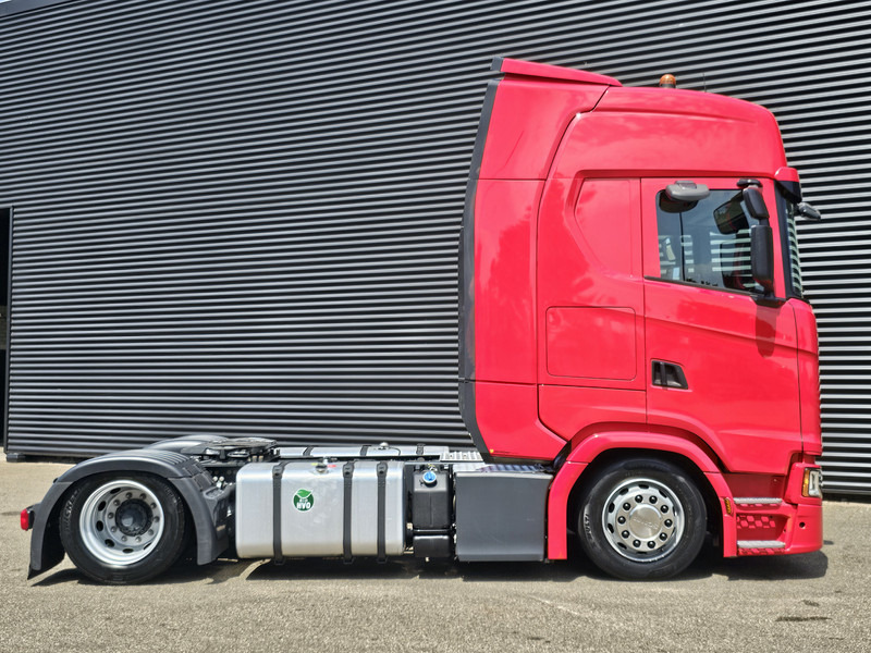 Scania S500 4x2 / LOWDECK / MEGA / PARKING COOLER / RETARDER - Tractor unit: picture 4 Scania S500 4x2 / LOWDECK / MEGA / PARKING COOLER / RETARDER - Tractor unit: picture 4