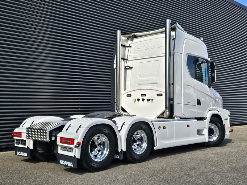 Scania T660 V8 6x4 TORPEDO / HAUBER / SHOW TRUCK - Tractor unit: picture 5 Scania T660 V8 6x4 TORPEDO / HAUBER / SHOW TRUCK - Tractor unit: picture 5