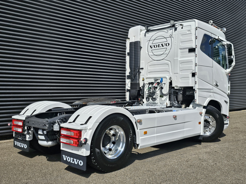 Volvo FH 16.750 4x2 / FULL AIR / RETARDER / I PARK COOL - Tractor unit: picture 3 Volvo FH 16.750 4x2 / FULL AIR / RETARDER / I PARK COOL - Tractor unit: picture 3