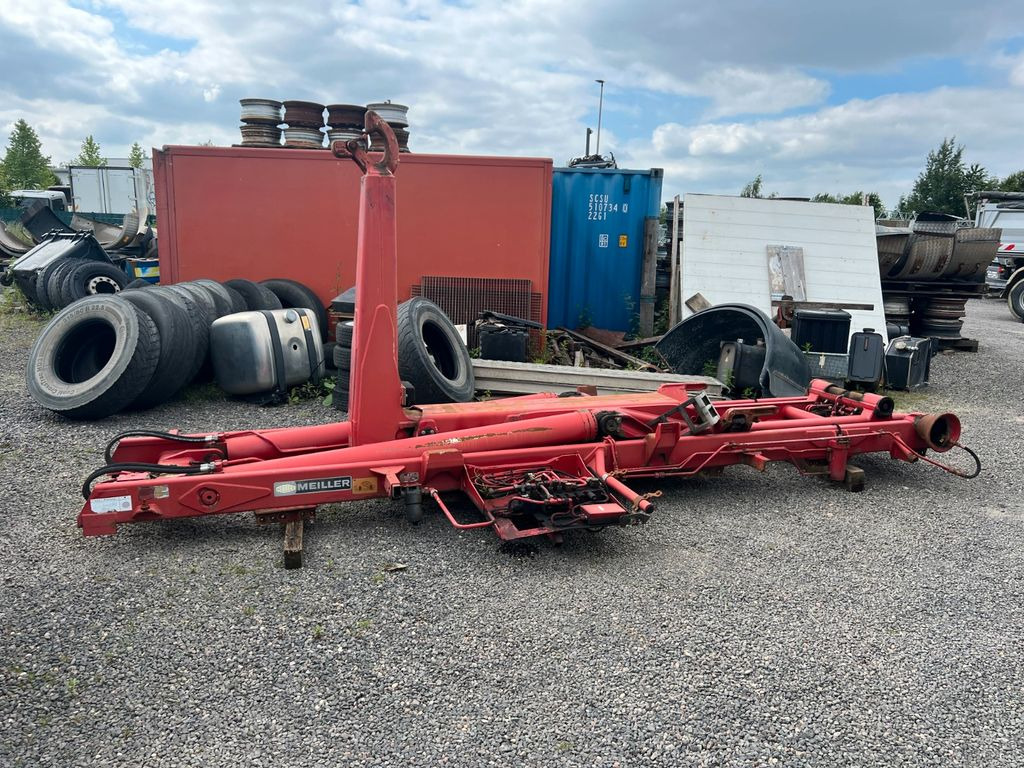 Meiller Abrollaufbau für 6X4 mit 3,90 Radstand - Hook lift truck: picture 3 Meiller Abrollaufbau für 6X4 mit 3,90 Radstand - Hook lift truck: picture 3