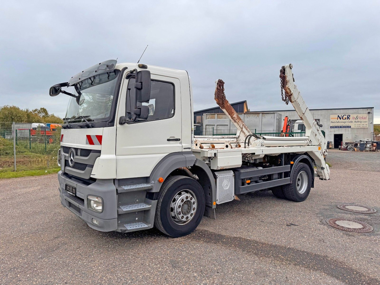Mercedes-Benz 1833 4X2 Meiller Tele Absetzkipper - Tipper: picture 1 Mercedes-Benz 1833 4X2 Meiller Tele Absetzkipper - Tipper: picture 1