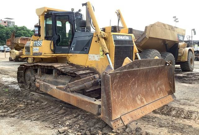 Komatsu D85EX-15 - Bulldozer: picture 4 Komatsu D85EX-15 - Bulldozer: picture 4