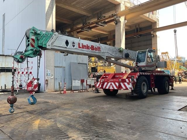 Link-Belt RTC8050-2 - Rough terrain crane: picture 1 Link-Belt RTC8050-2 - Rough terrain crane: picture 1