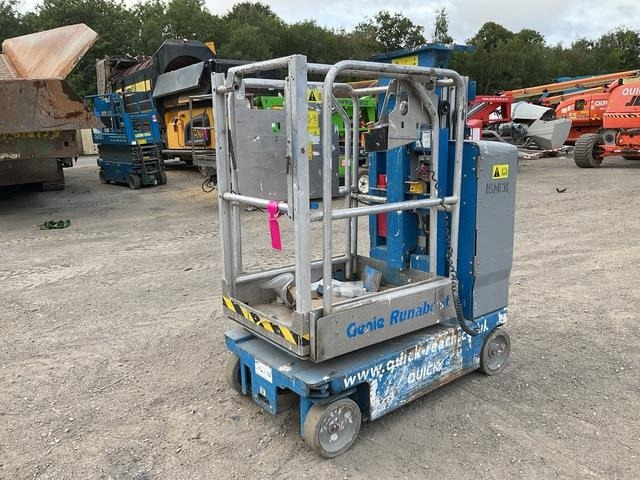 Genie GR15 - Vertical mast lift: picture 1 Genie GR15 - Vertical mast lift: picture 1