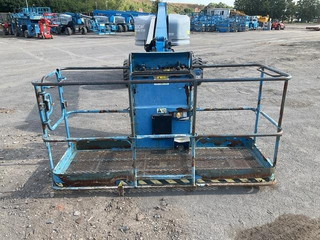 Telescopic boom Genie S45: picture 9