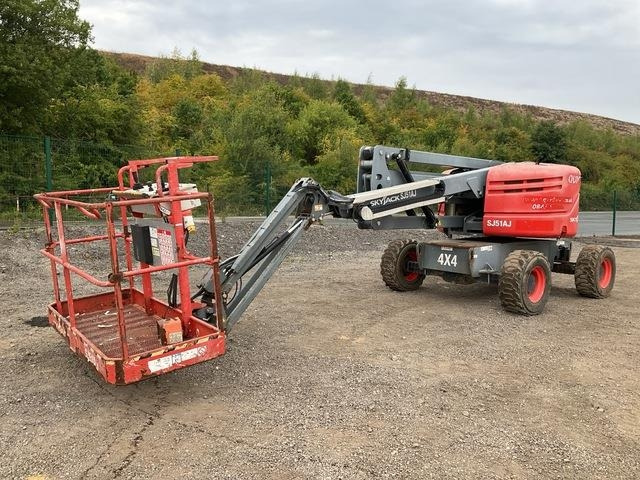 SkyJack SJ51AJ - Articulated boom: picture 1 SkyJack SJ51AJ - Articulated boom: picture 1