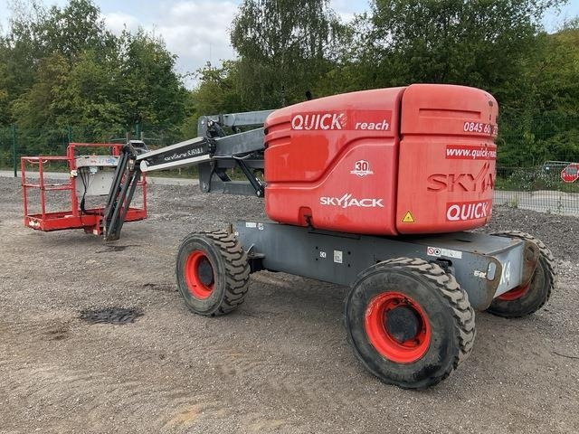 SkyJack SJ51AJ - Articulated boom: picture 2 SkyJack SJ51AJ - Articulated boom: picture 2