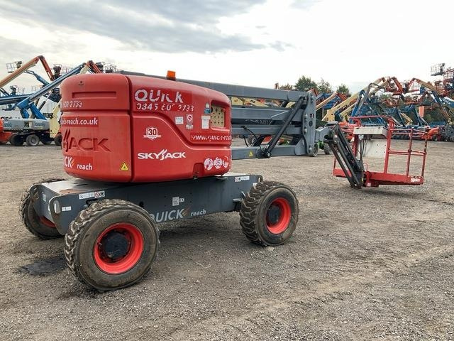 SkyJack SJ51AJ - Articulated boom: picture 3 SkyJack SJ51AJ - Articulated boom: picture 3