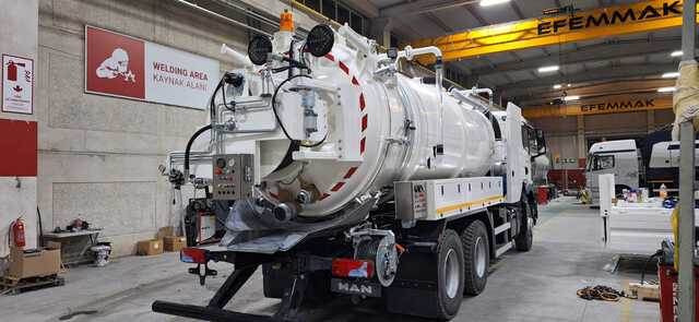 MAN TGS 33.400 Jetter - Vacuum truck: picture 3 MAN TGS 33.400 Jetter - Vacuum truck: picture 3