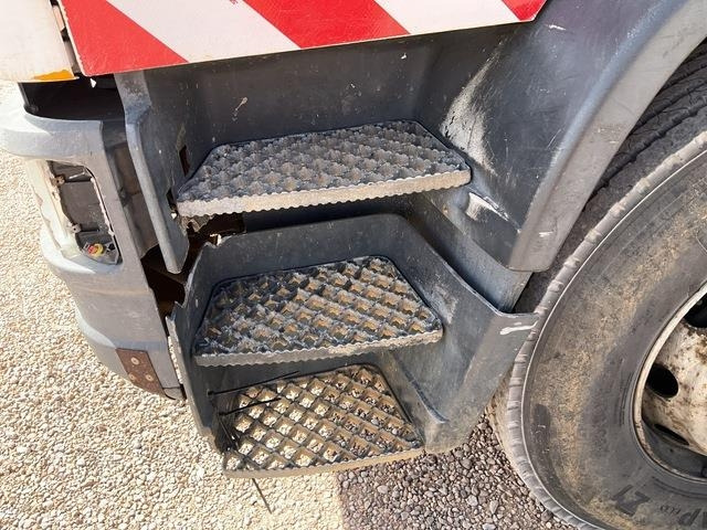 Crane truck Iveco 170E23: picture 16
