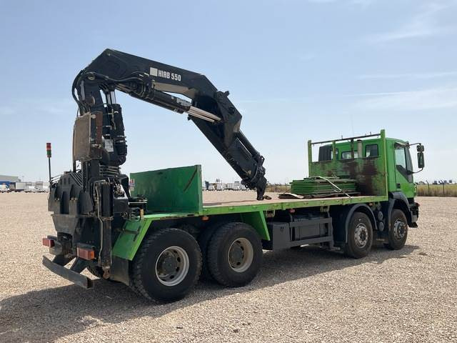 Iveco Trakker 380 - Crane truck: picture 3 Iveco Trakker 380 - Crane truck: picture 3