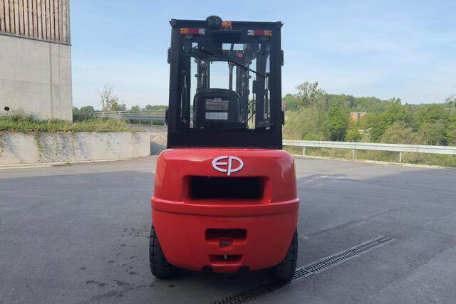 EP EFX-301 - Electric forklift: picture 5 EP EFX-301 - Electric forklift: picture 5