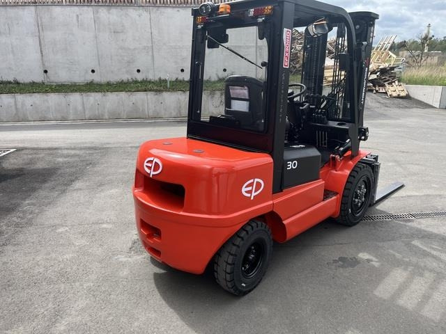 EP EFXZ301 - Electric forklift: picture 3 EP EFXZ301 - Electric forklift: picture 3