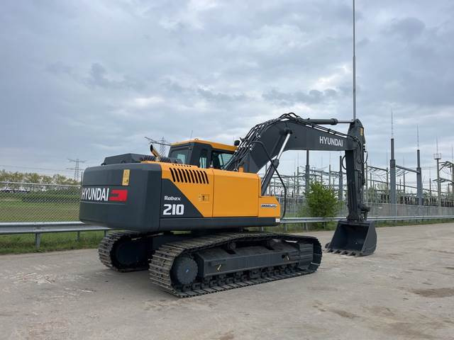 Hyundai R210 - Crawler excavator: picture 3 Hyundai R210 - Crawler excavator: picture 3