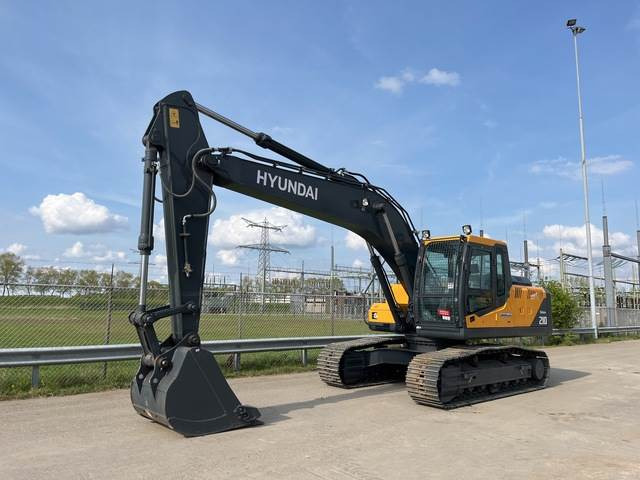 Hyundai R210 - Crawler excavator: picture 1 Hyundai R210 - Crawler excavator: picture 1