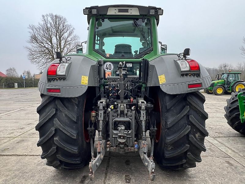 Farm tractor Fendt 824 Vario Profi Plus: picture 7 Farm tractor Fendt 824 Vario Profi Plus: picture 7