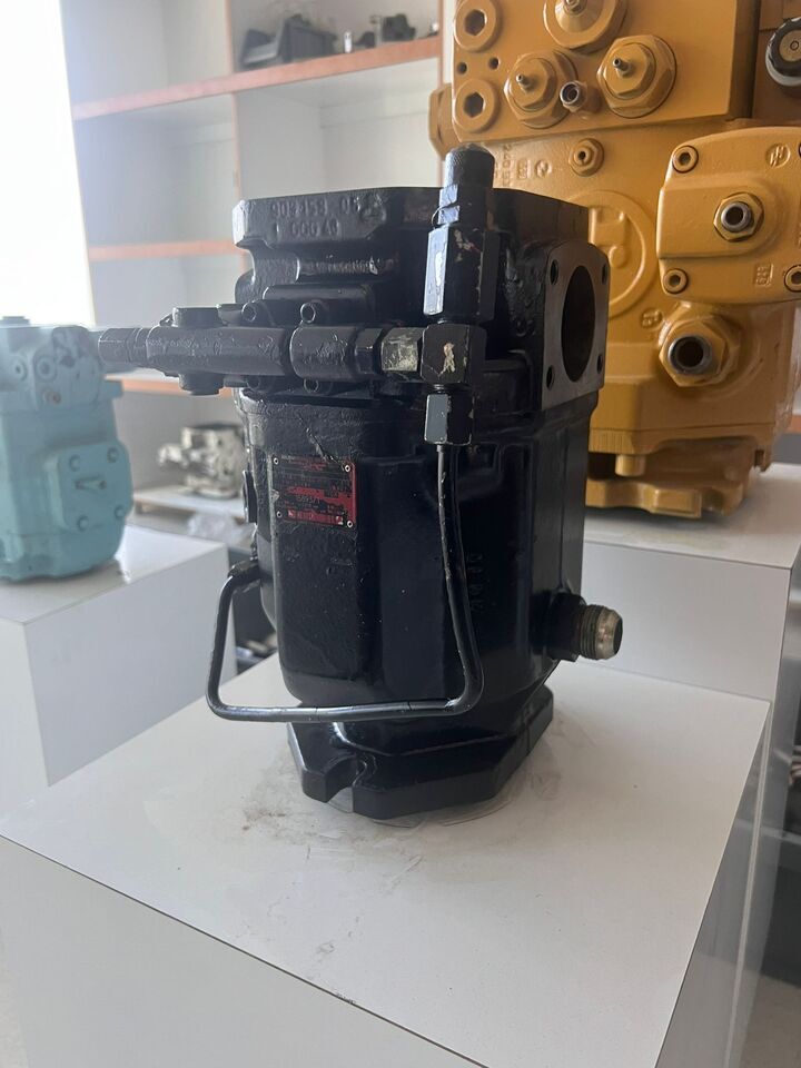 BRUENINGHAUS A10VO100FHD / 31R - Hydraulic pump for Construction machinery: picture 1 BRUENINGHAUS A10VO100FHD / 31R - Hydraulic pump for Construction machinery: picture 1
