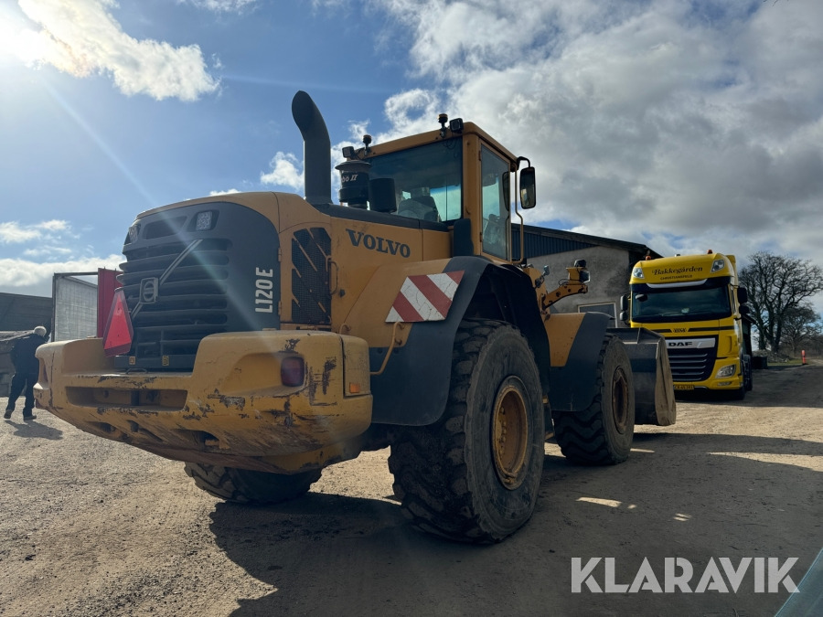 Gummiged Volvo L120E - Wheel loader: picture 3 Gummiged Volvo L120E - Wheel loader: picture 3