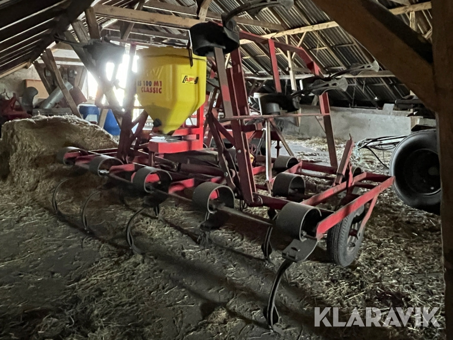 Harve Kongskilde 5 meter - med såkasse til efterafgrøder - Soil tillage equipment: picture 3 Harve Kongskilde 5 meter - med såkasse til efterafgrøder - Soil tillage equipment: picture 3