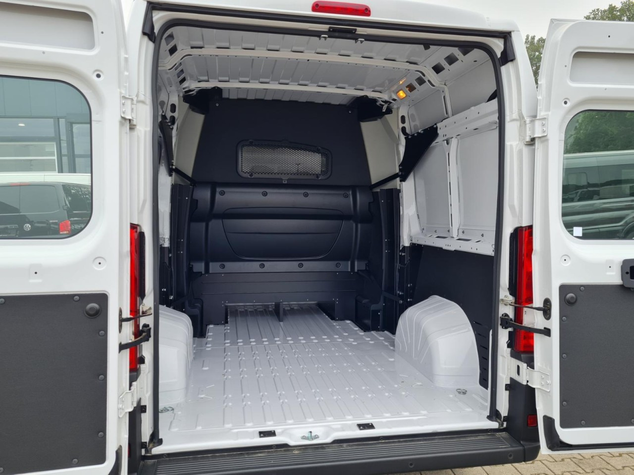 Panel van, Combi van Fiat Ducato 35 Kasten Doka 7-Sitze 2x Schiebetür Maxi L2H2: picture 18