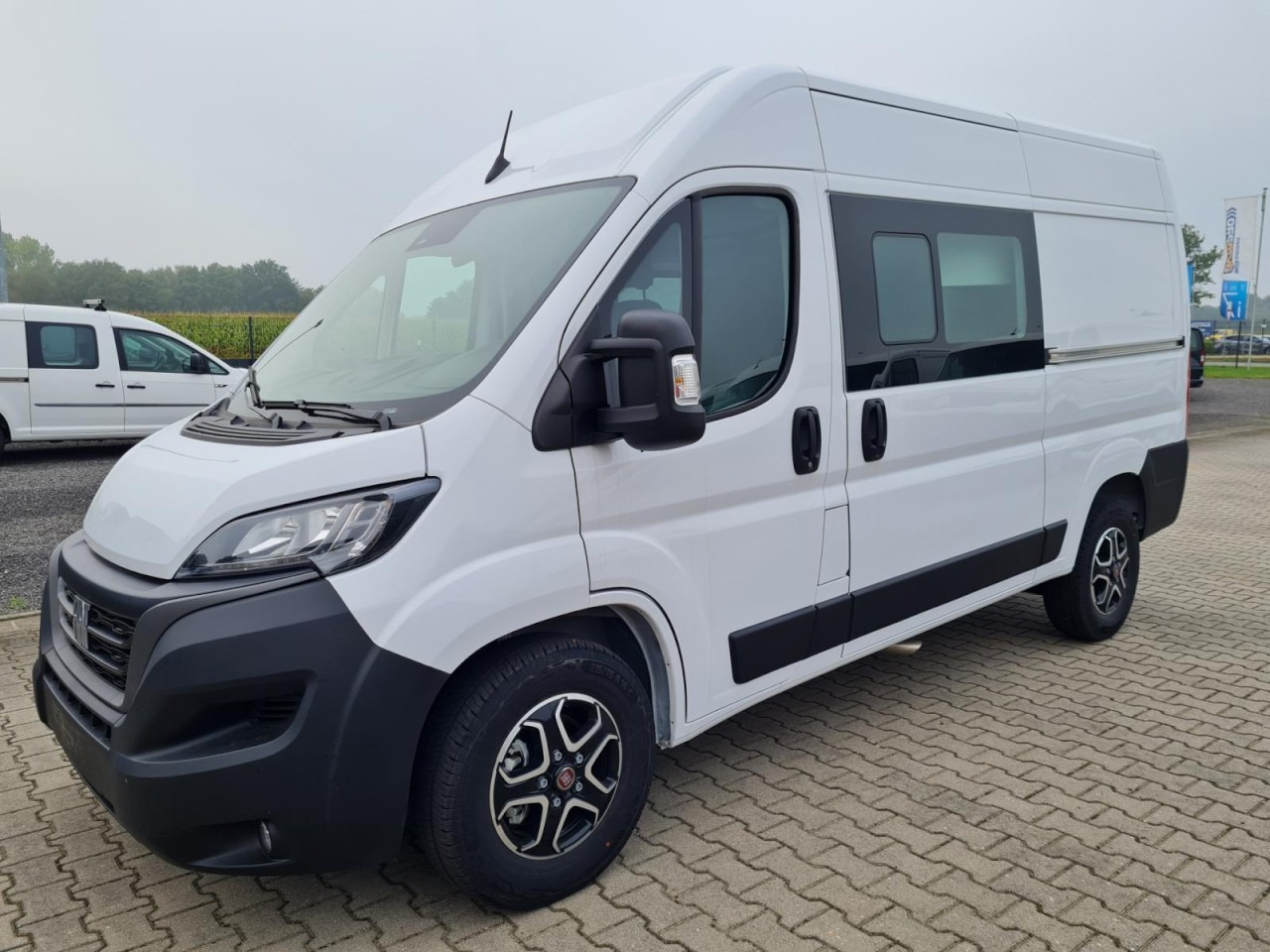 Panel van, Combi van Fiat Ducato 35 Kasten Doka 7-Sitze 2x Schiebetür Maxi L2H2: picture 17