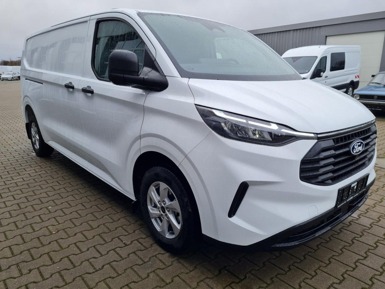 Ford Custom Kasten 320 L2 Trend ALU KLIMA LED TEMPOMA - Small van: picture 3 Ford Custom Kasten 320 L2 Trend ALU KLIMA LED TEMPOMA - Small van: picture 3