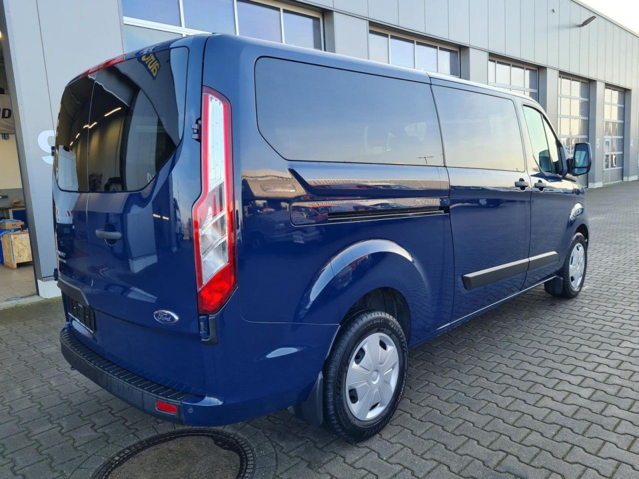 Ford Custom Kombi 320 L2 Trend 9 Sitze KLIMA PDC TEMP - Passenger van: picture 4 Ford Custom Kombi 320 L2 Trend 9 Sitze KLIMA PDC TEMP - Passenger van: picture 4