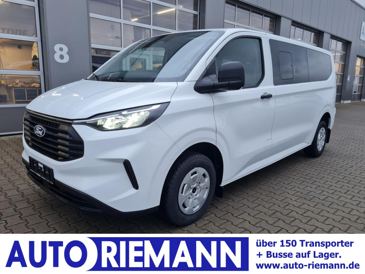 Ford Ford Transit Custom Kombi 320 L2 Trend 9 Sitze KAMERA - Minibus, Passenger van: picture 1 Ford Ford Transit Custom Kombi 320 L2 Trend 9 Sitze KAMERA - Minibus, Passenger van: picture 1