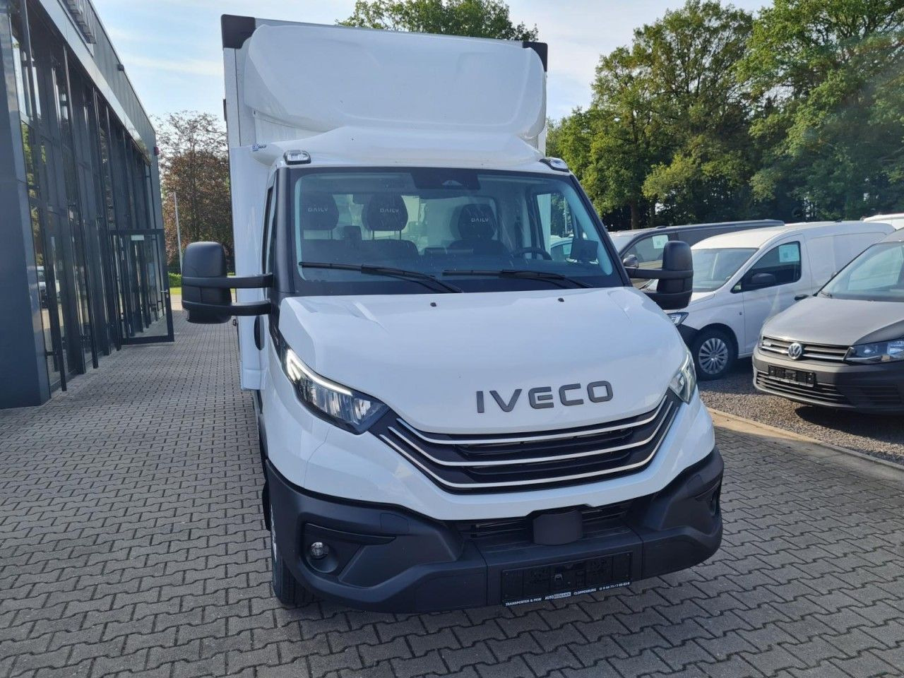 Iveco 35S 18 3.0 Koffer Hi Matic LM KLIMA KAMERA Navig - Box van: picture 2 Iveco 35S 18 3.0 Koffer Hi Matic LM KLIMA KAMERA Navig - Box van: picture 2