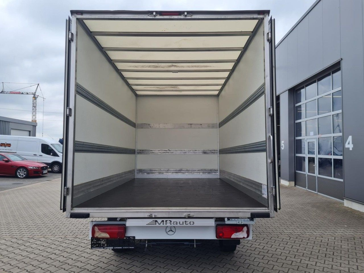 Mercedes-Benz Sprinter 315 CDI Koffer RWD KLIMA TEMPOMAT RWD - Box van: picture 5 Mercedes-Benz Sprinter 315 CDI Koffer RWD KLIMA TEMPOMAT RWD - Box van: picture 5