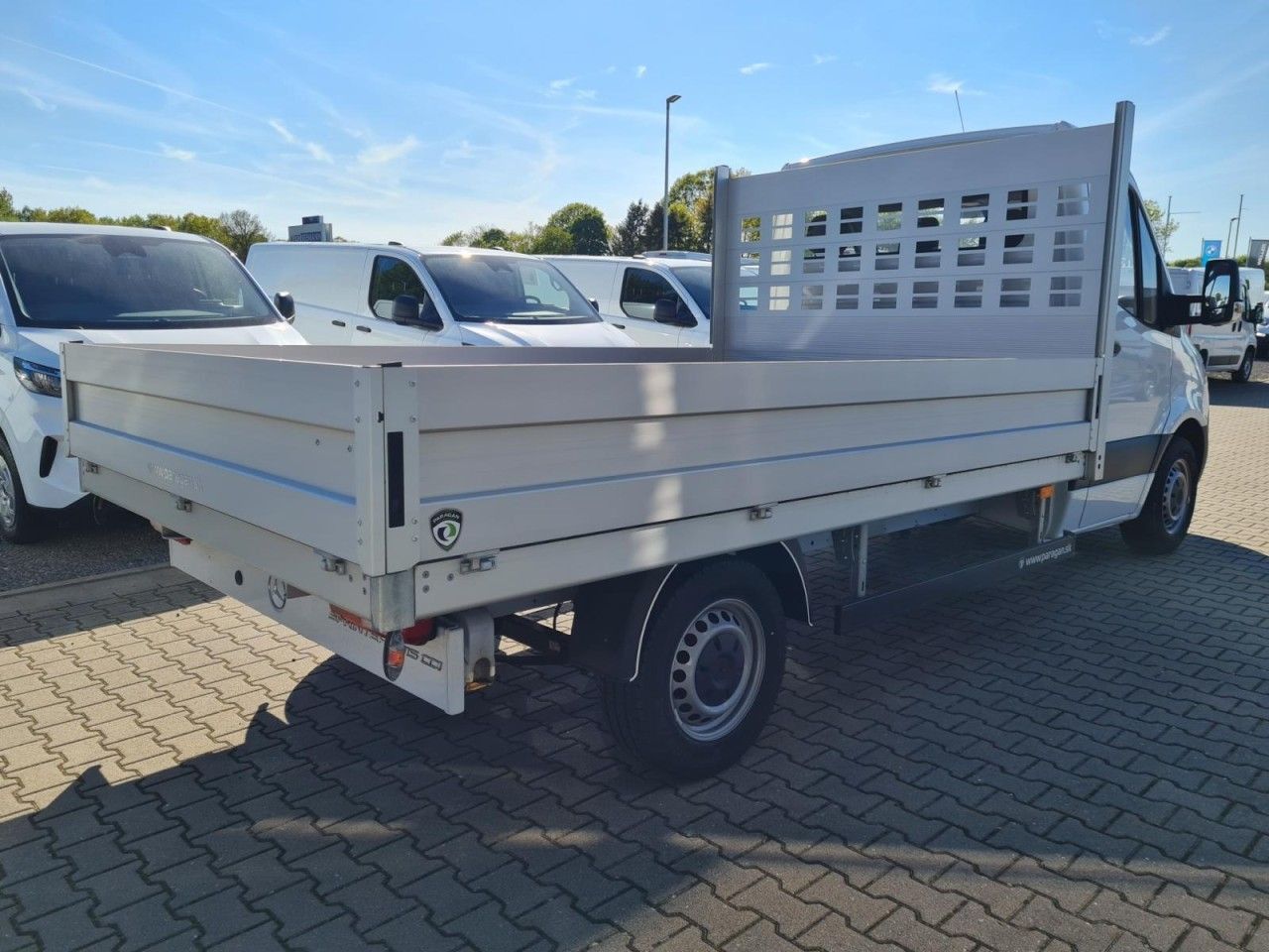 Mercedes-Benz Sprinter 315 CDI Pritsche MR L3 KLIMA TEMPOMAT - Flatbed van: picture 4 Mercedes-Benz Sprinter 315 CDI Pritsche MR L3 KLIMA TEMPOMAT - Flatbed van: picture 4