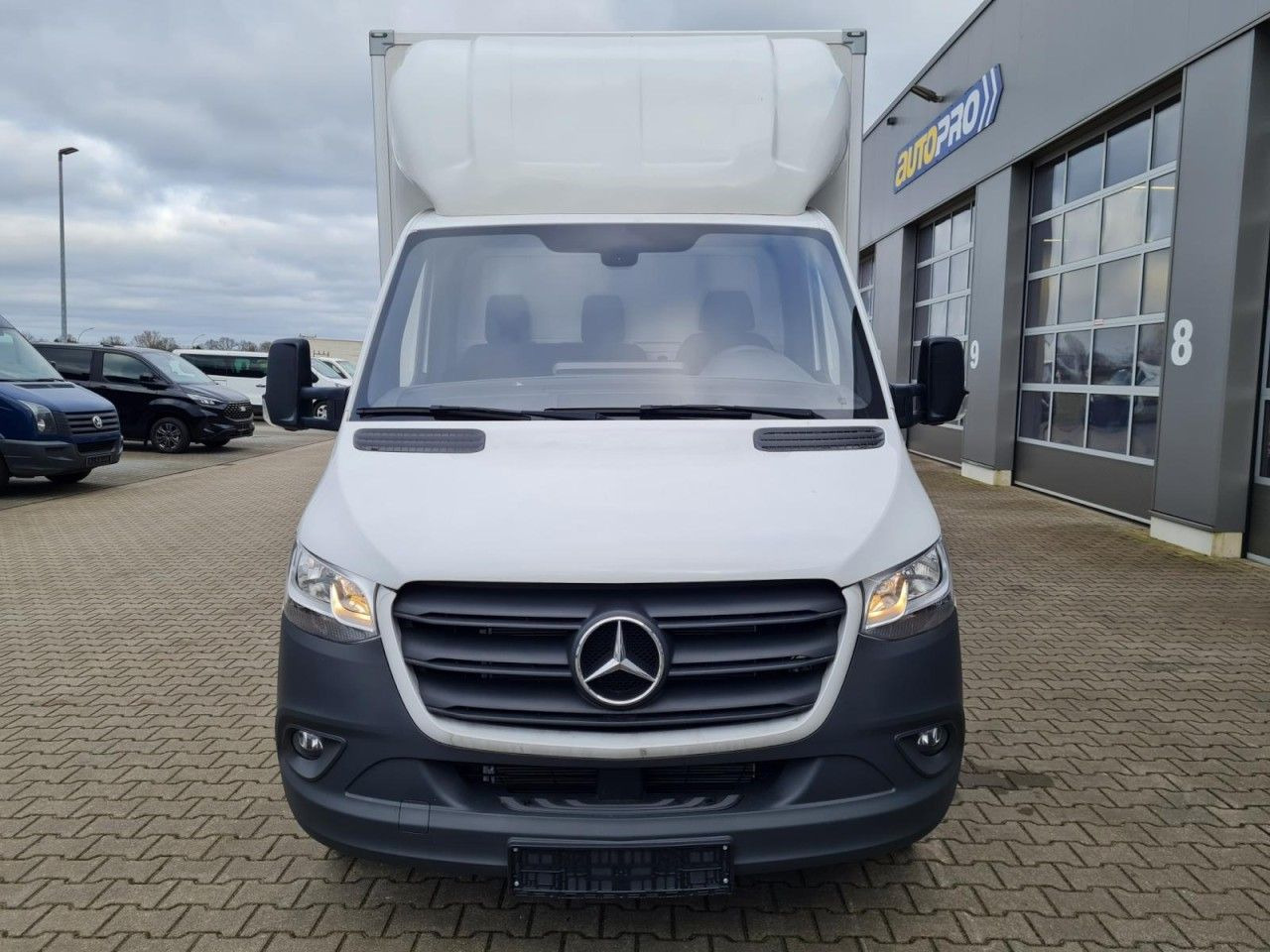 Mercedes-Benz Sprinter 315 CDi Koffer lang MBux Klima - Box van: picture 2 Mercedes-Benz Sprinter 315 CDi Koffer lang MBux Klima - Box van: picture 2
