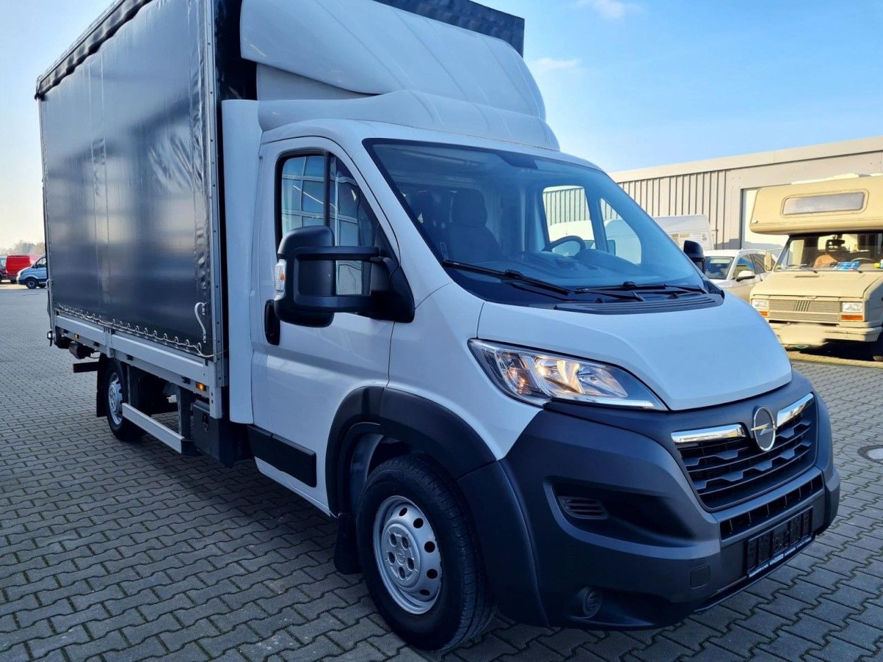 Opel Movano Pritsche Schiebe Plane LBW LUFTFEDER TEMP - Curtain side van: picture 3 Opel Movano Pritsche Schiebe Plane LBW LUFTFEDER TEMP - Curtain side van: picture 3