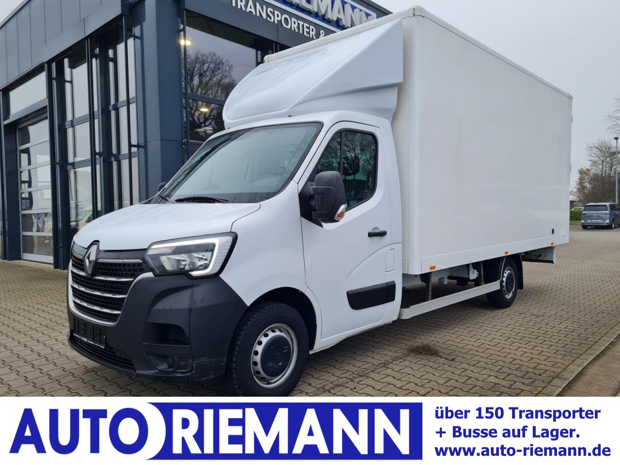 Renault Master 3.5t Möbel Koffer mit 10 Pal. Plätze TEMPOMAT - Box van: picture 1 Renault Master 3.5t Möbel Koffer mit 10 Pal. Plätze TEMPOMAT - Box van: picture 1