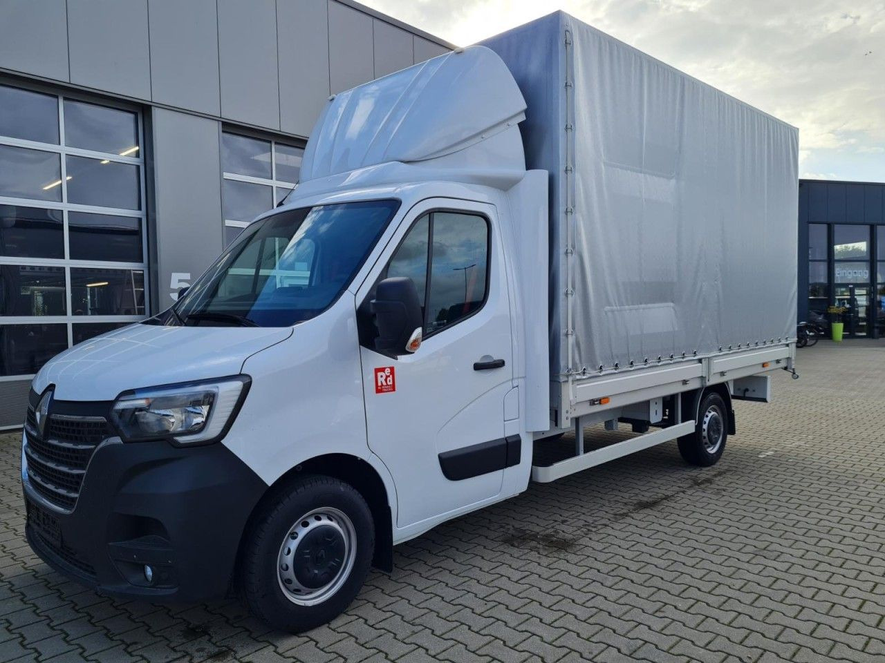 Renault Master 3,5t Pritsche Schiebe Plane ERGO KLIMA TE - Curtain side van: picture 3 Renault Master 3,5t Pritsche Schiebe Plane ERGO KLIMA TE - Curtain side van: picture 3