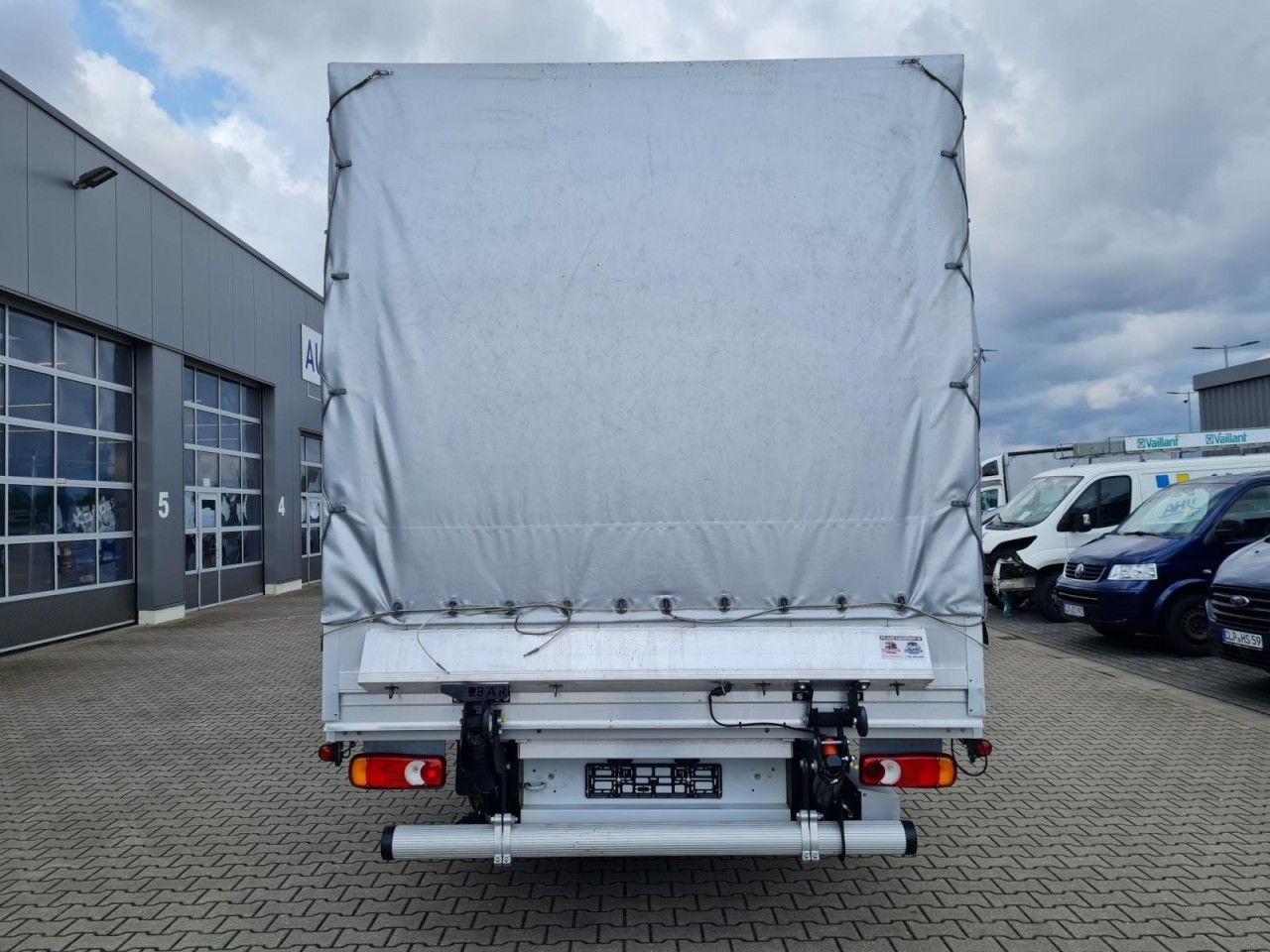 Renault Master 3,5t Pritsche dCi Plane Schlafkab. LBW - Curtain side van: picture 5 Renault Master 3,5t Pritsche dCi Plane Schlafkab. LBW - Curtain side van: picture 5