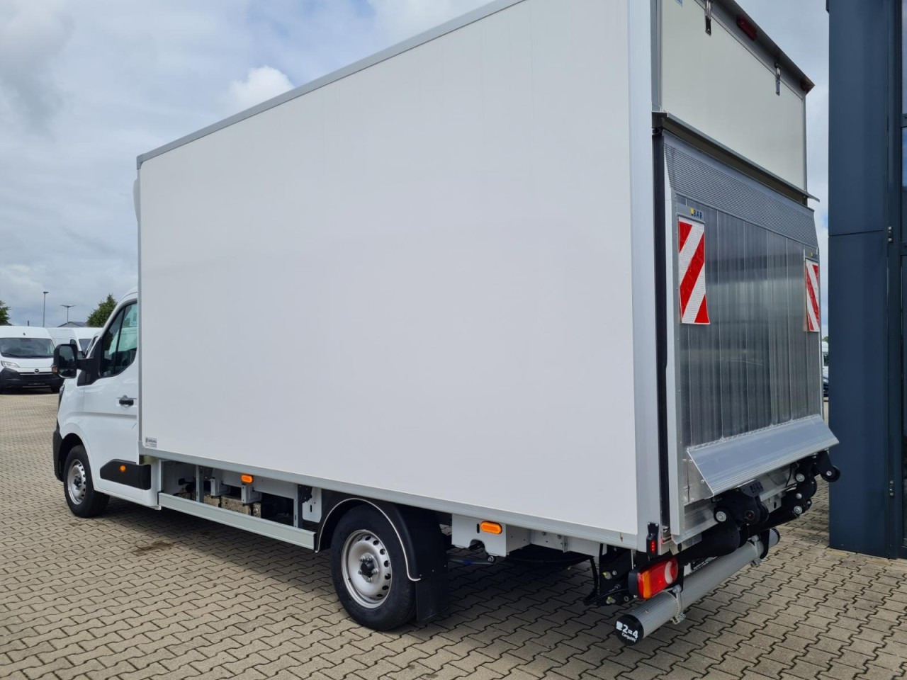 Box van Renault Master 35 New Möbel Koffer LBW KLIMA TEMPOMAT: picture 7