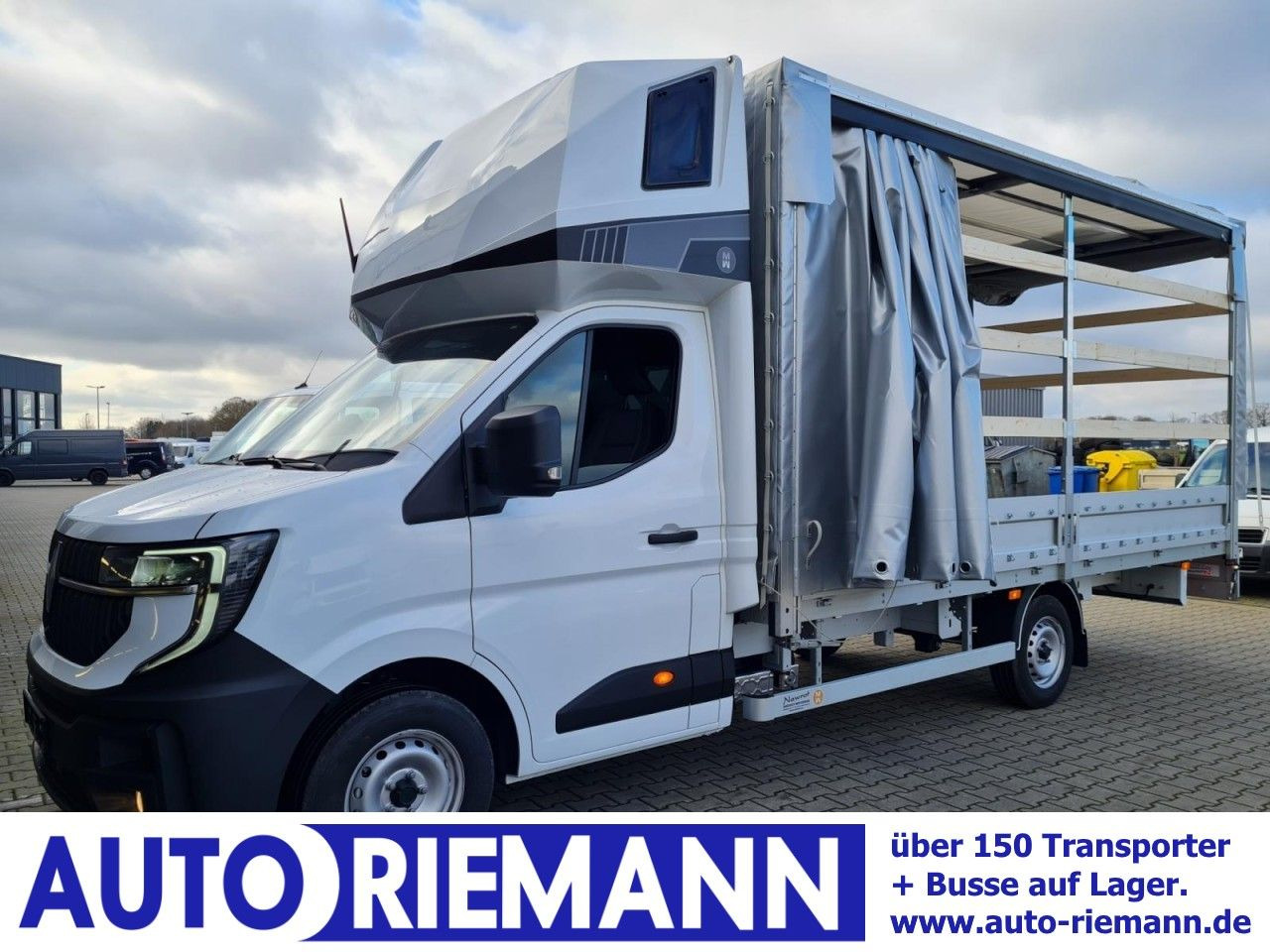 Renault Master 35 New Pritsche Schiebe Plane Schlafkab L - Curtain side van: picture 1 Renault Master 35 New Pritsche Schiebe Plane Schlafkab L - Curtain side van: picture 1