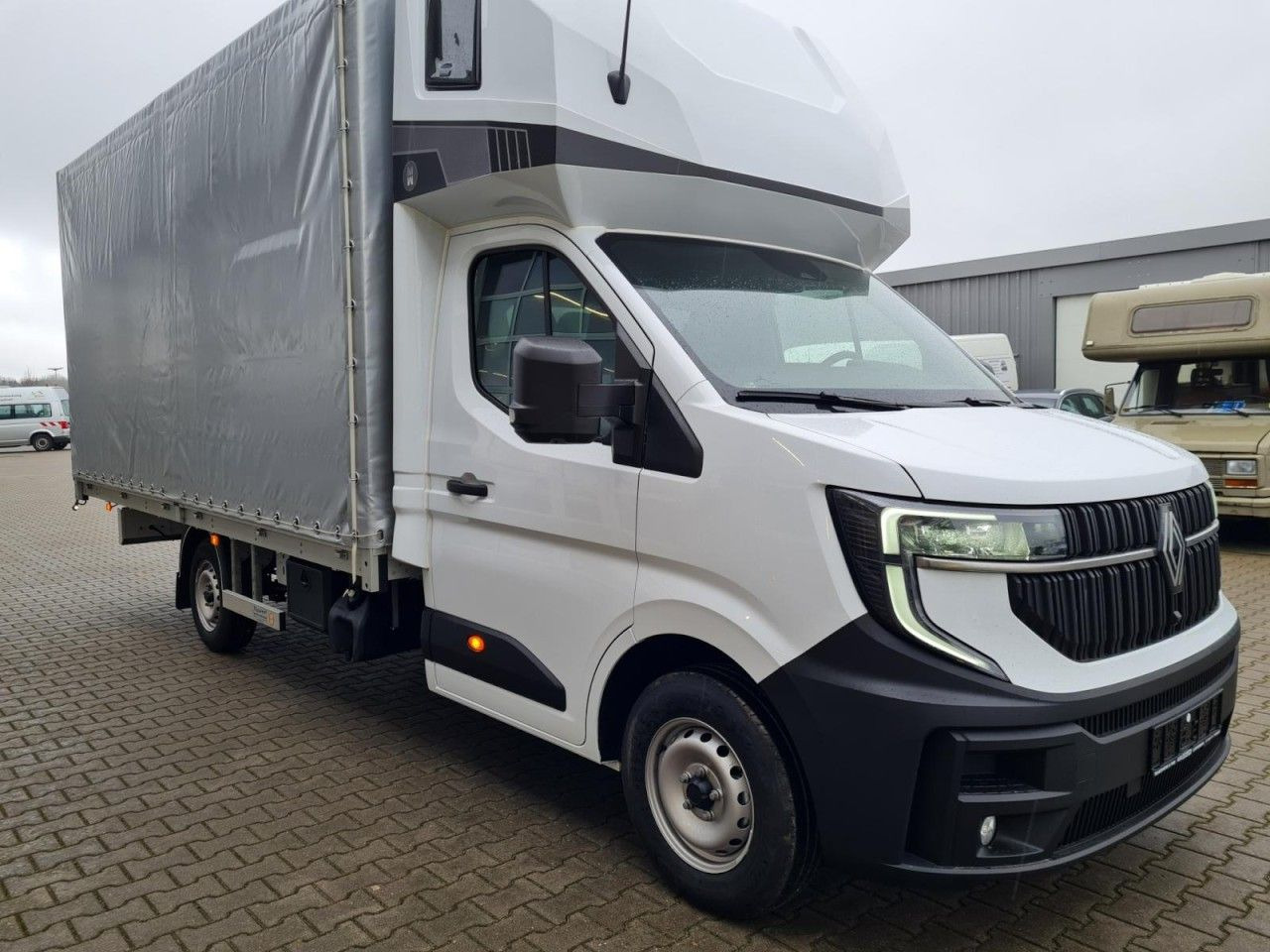 Renault Master 35 New Pritsche Schiebe Plane Schlafkab L - Curtain side van: picture 4 Renault Master 35 New Pritsche Schiebe Plane Schlafkab L - Curtain side van: picture 4