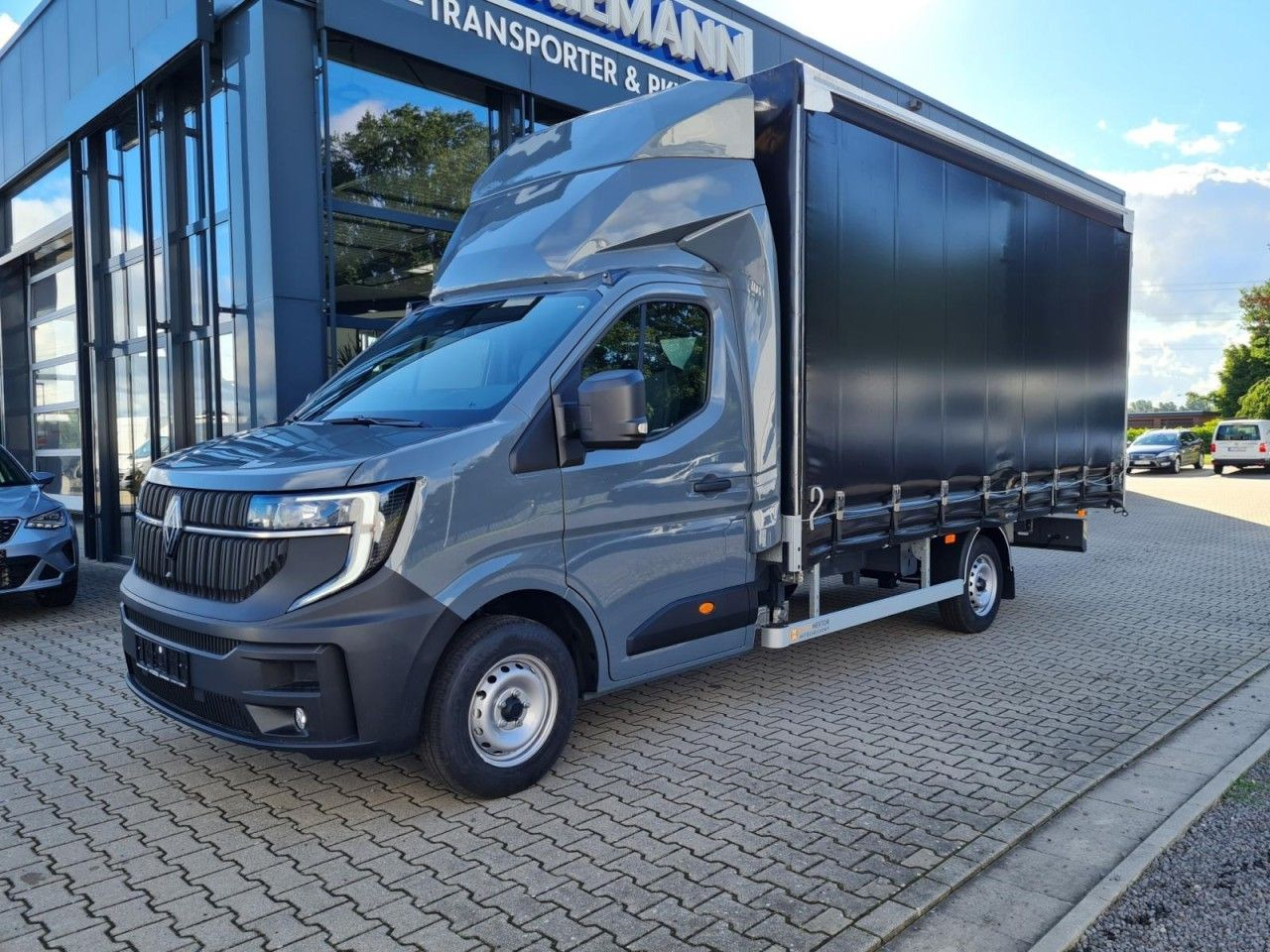 Renault Master 35 Pritsche Schiebe Plane dCi 170 Navi Ap - Curtain side van: picture 2 Renault Master 35 Pritsche Schiebe Plane dCi 170 Navi Ap - Curtain side van: picture 2
