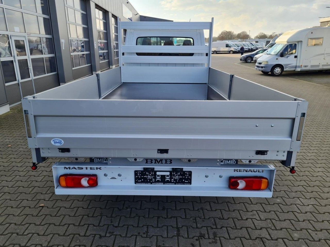 Renault Master New 35 Pritsche lang KLIMA KOMFORT TEMPOM - Flatbed van: picture 5 Renault Master New 35 Pritsche lang KLIMA KOMFORT TEMPOM - Flatbed van: picture 5