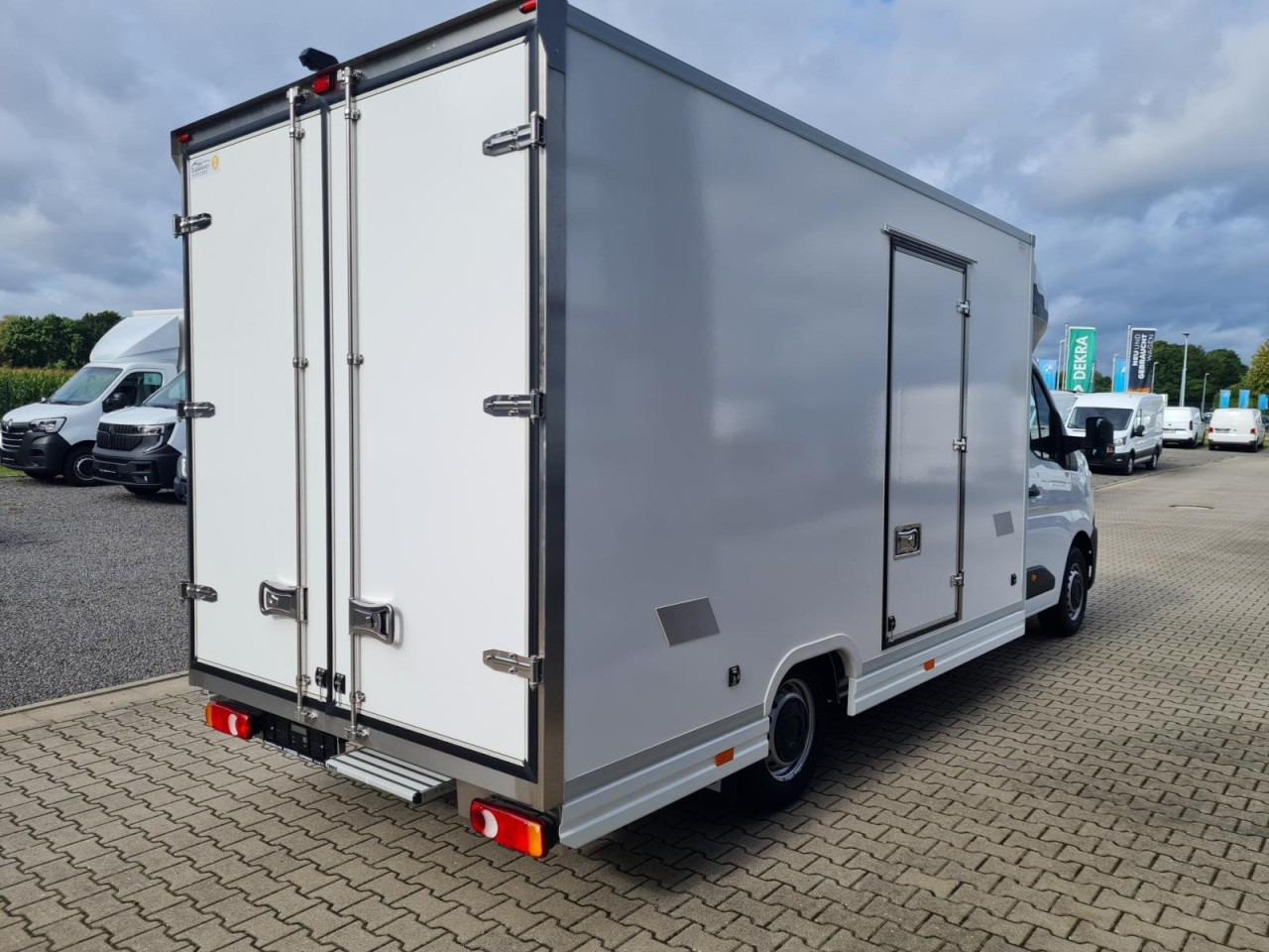 Renault Master New 35 Tiefrahmen Koffer dCi 170 KAMERA - Box van: picture 4 Renault Master New 35 Tiefrahmen Koffer dCi 170 KAMERA - Box van: picture 4