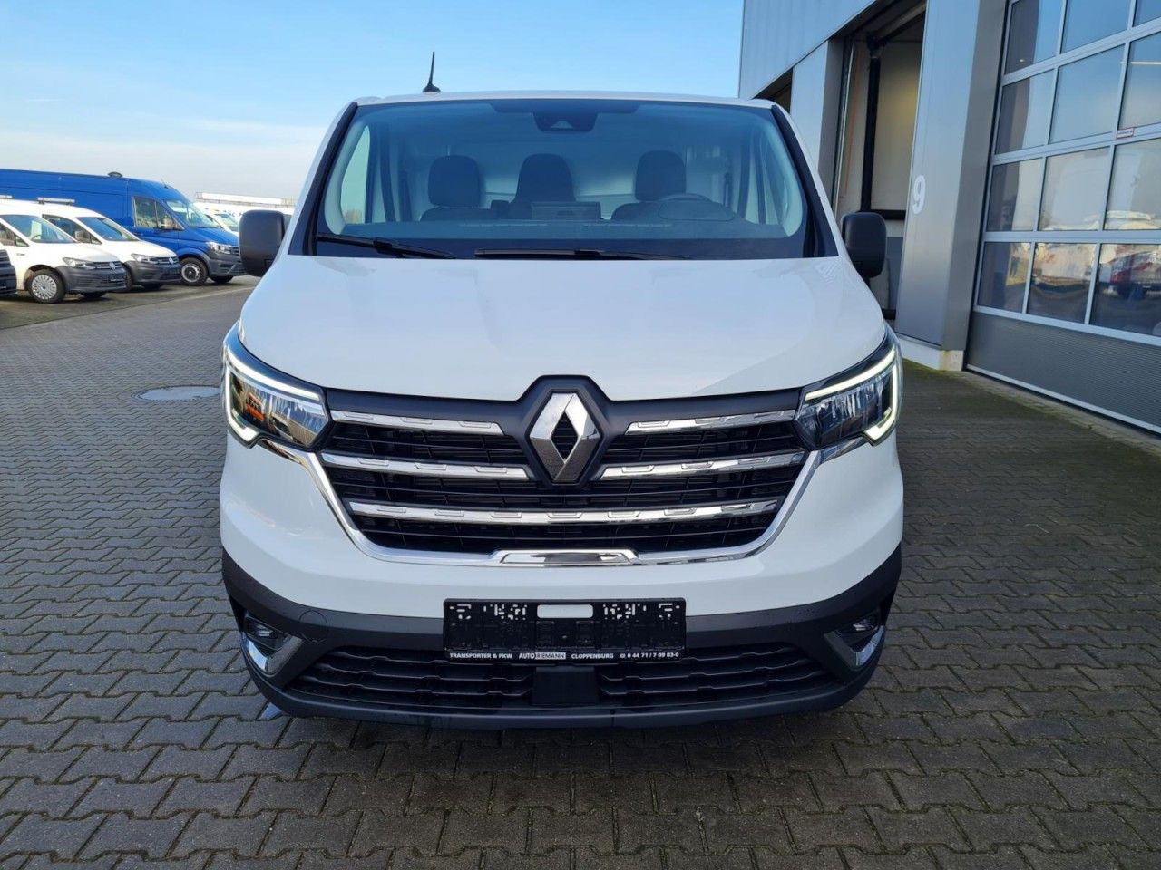 Renault Trafic Kasten L2 Advance AHK KLIMA LED PDC TEMPO - Small van: picture 2 Renault Trafic Kasten L2 Advance AHK KLIMA LED PDC TEMPO - Small van: picture 2