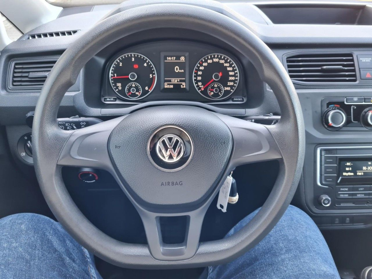 Estate car Volkswagen Caddy 4Motion TDi Kombi 5-Sitze TEMPO STHZ REGAL: picture 10