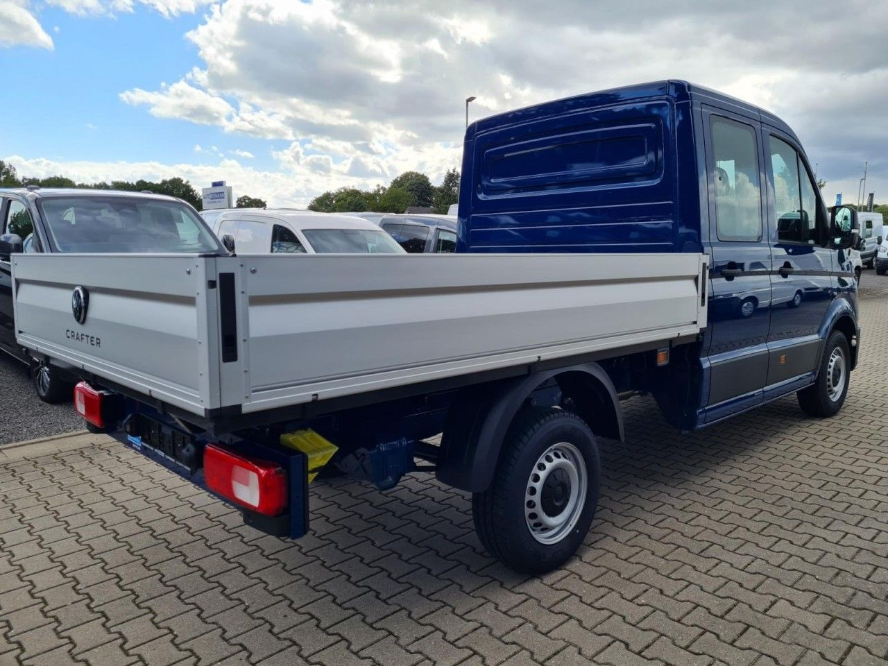 Volkswagen Crafter 35 Doka TDI MR KLIMA TEMPOMAT Navi App - Flatbed van, Combi van: picture 4 Volkswagen Crafter 35 Doka TDI MR KLIMA TEMPOMAT Navi App - Flatbed van, Combi van: picture 4