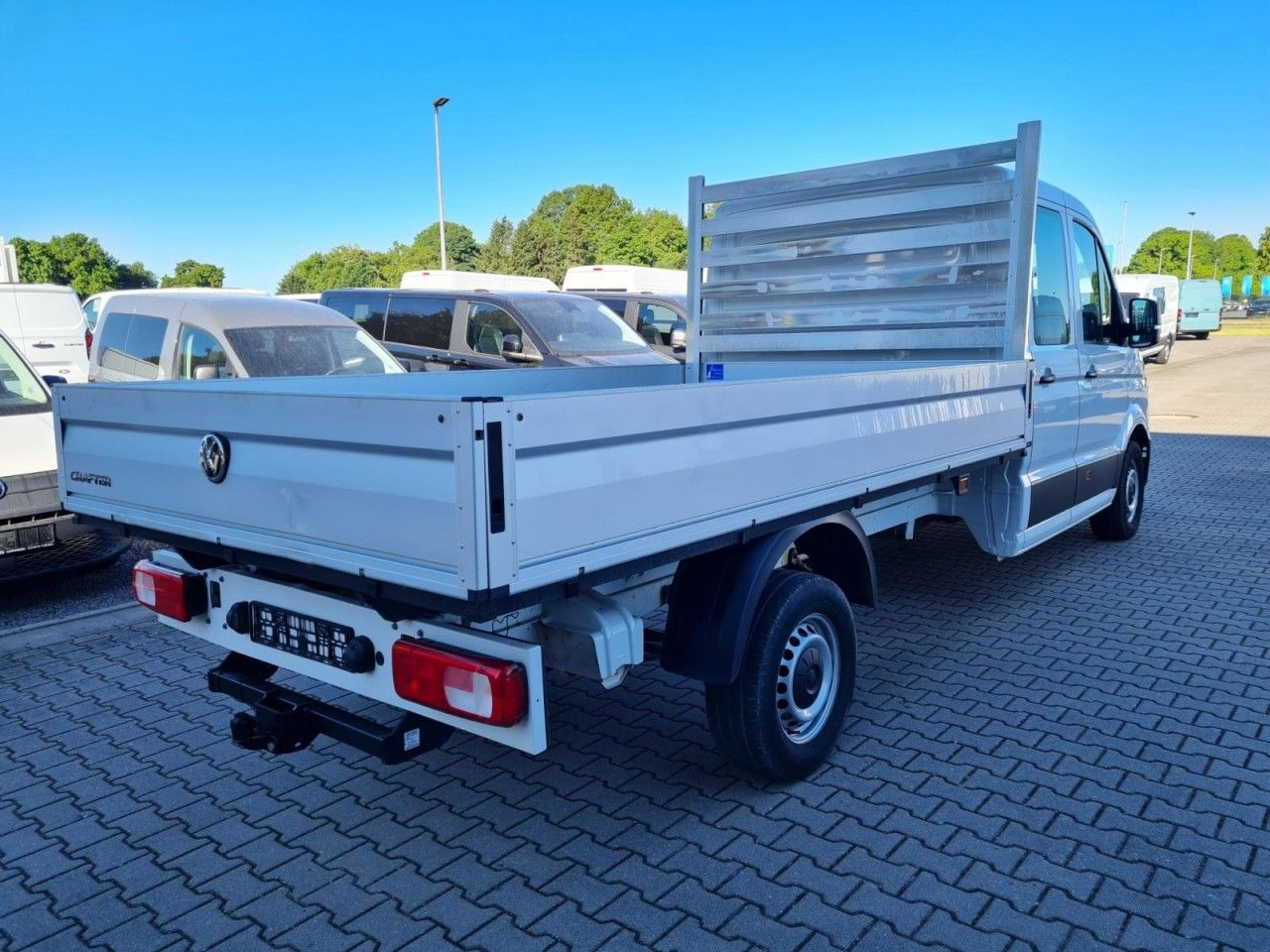 Volkswagen Crafter 35 Doka TDI lang AHK Klima - Flatbed van, Combi van: picture 4 Volkswagen Crafter 35 Doka TDI lang AHK Klima - Flatbed van, Combi van: picture 4