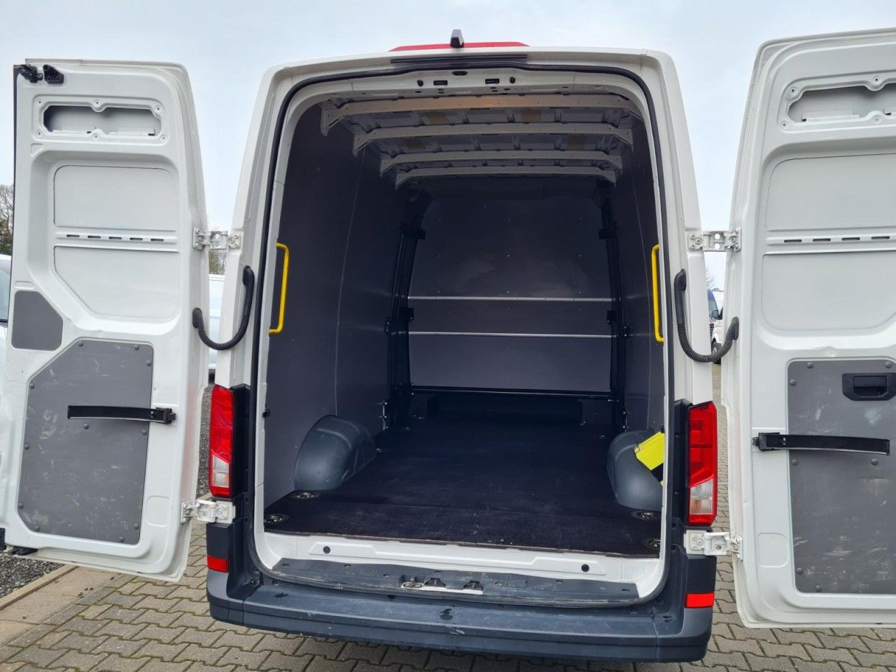 Volkswagen Crafter 35 Kasten 4MOTION L4H3 Plus Doka 7-Sitze - Panel van, Combi van: picture 5 Volkswagen Crafter 35 Kasten 4MOTION L4H3 Plus Doka 7-Sitze - Panel van, Combi van: picture 5